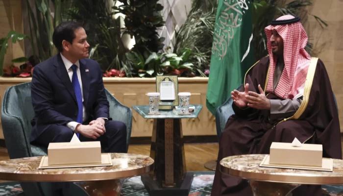 كل الطرق تؤدي إلى الرياض: ترامب يسعى لتجاوز أزمتي غزة وأوكرانيا