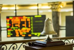 البورصة المصرية تخسر 8.8 مليار جنيه