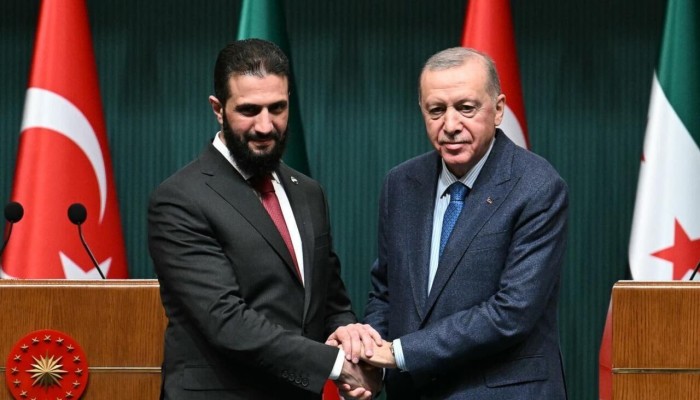 صحيفة صهيونية: تركيا قد تشكل تهديدًا مباشرًا إذا دعمت الجيش السوري