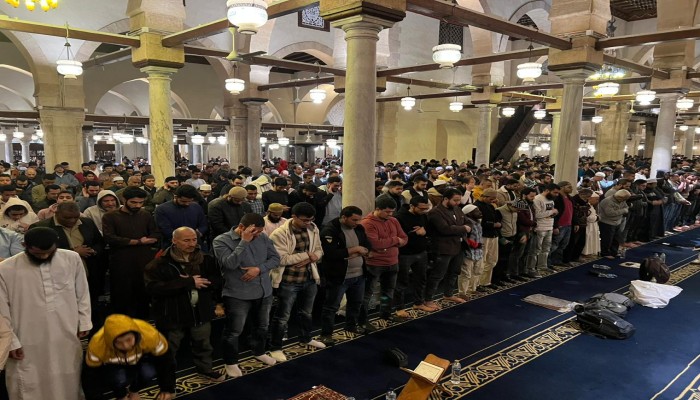 مساجد مصر في رمضان.. انفتاح محسوب ظاهريًا ومراقبة أمنية في الخفاء