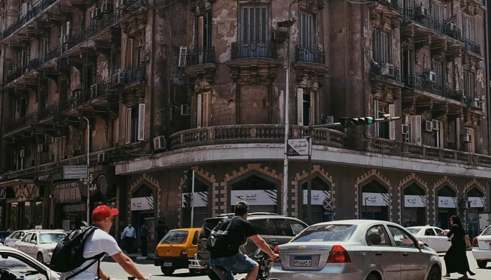 الانقلاب يدرس فرض ضرائب على الشركات المحلية التي تحقق أرباحًا من الخارج