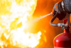 "صاروخ رمضان" يقتل فتاة ويحرق عائلة كاملة بالإسماعيلية..والحكومة تتفرج!!