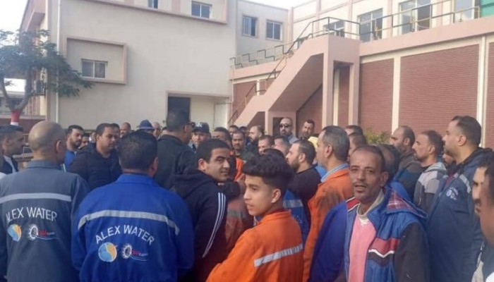 عمال مياه الإسكندرية يستغيثون... حقوق ضائعة وأحكام قضائية معطلة
