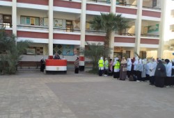 مشاهد صادمة لاعتداء مدير مدرسة على طالبتين في البحيرة "فيديو"