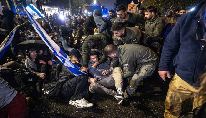 الاحتلال الصهيوني يشن حربا على فلسطينيي الأراضي المحتلة