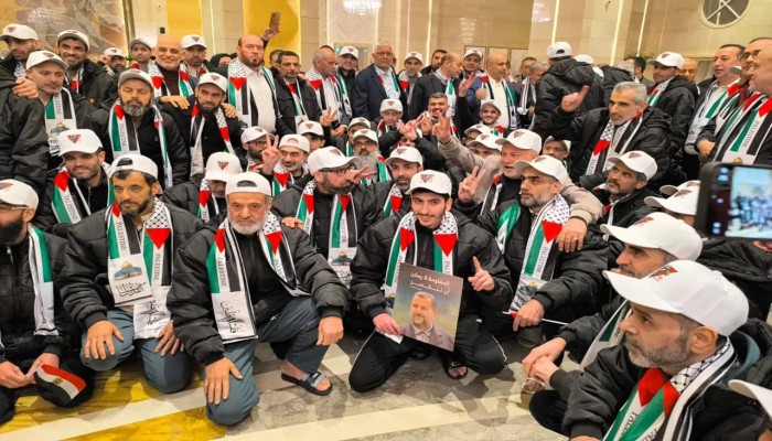 مصر تهدد حماس: قبول شروط تل أبيب أو طرد الأسرى المحررين!!