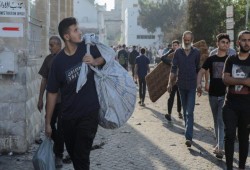أول دفعة من سكان غزة إلى إندونيسيا..دلالات وسيناريوهات التهجير القسري