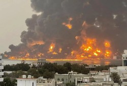 اليمن تحت القصف: أزمة إنسانية متفاقمة وسط الغارات الأميركية وتراجع المساعدات