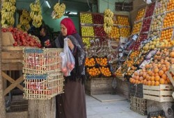 بالأرقام...قفزات مفاجئة في أسعار السلع الغذائية بمصر استباقا لزيادات الوقود