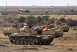 تصاعد التوترات بين مصر والاحتلال الصهيوني بسبب التواجد العسكري في سيناء