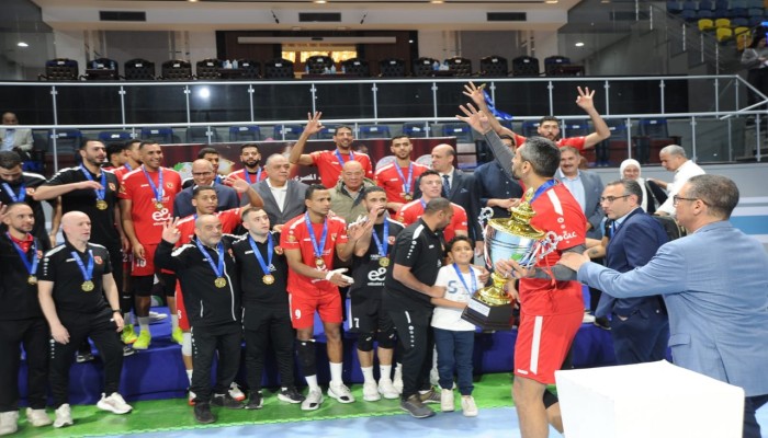 الأهلي يتوج بكأس مصر للكرة الطائرة بعد فوزه على الزمالك 3/1