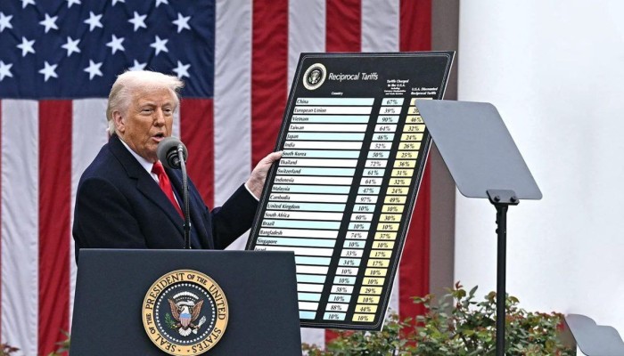 ألمانيا تلوح بسحب 1200 طن من أمريكا رداً على رسوم ترامب