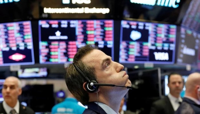 الأسواق تترنّح تحت ضربات الجمارك... هزة مالية عالمية بعد قرارات ترامب الحمائية