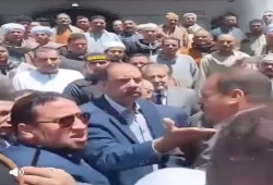 شاهد...مشاجرة نائـب محافظ سوهاج والسكرتير العام. .عقلية العسكر التافهة التي تدير مصر!