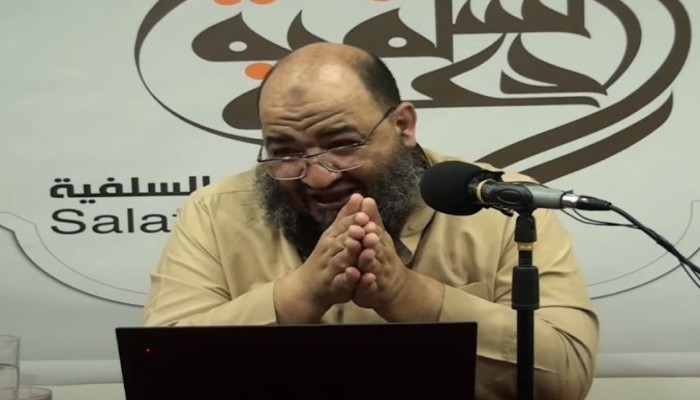 الشحات يكشف احتياله في الدفاع عن برهامي.. ويسقط في "فخ" الجزيرة!