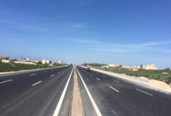 بعد سبوبة "رأس الحكمة" السيسي يستولي على أراضي الساحل الشمالي من الاسكندرية حتى مطروح