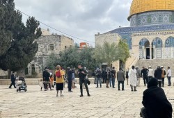 ألف مستوطن يقتحمون الأقصى وسط حماية مشددة وتصعيد غير مسبوق (شاهد)