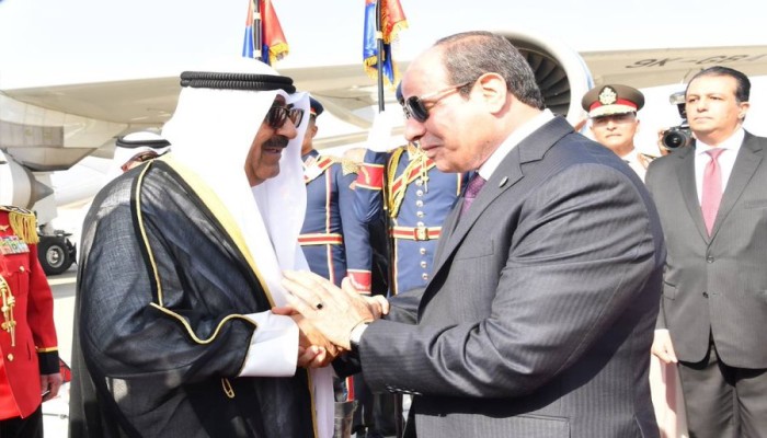 رحلة السيسي الخليجية.. بحثًا عن "إنقاذ" أم "بيع" أصول مصر؟