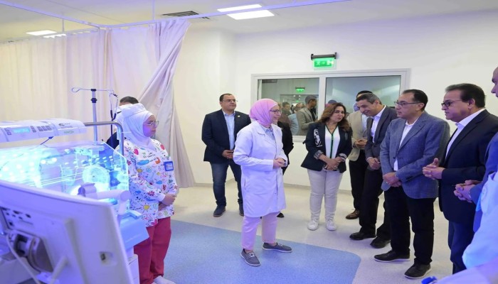 مدبولي يكذب ويتجمل: لا مانع من هجرة الأطباء للحصول على العملة الصعبة!