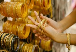الذهب يواصل الجنون...عيار 21 يلامس 5000 جنيه!!