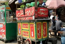 غلاء أسعار الأكلات الشعبية يُفكك الأسر.. الفقراء يأكلون "المرّ" والسيسي يُزيد الطين بلة