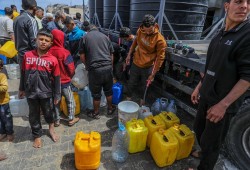 ميدل إيست مونيتور: عطش غزة تحت سمع وبصر عالم بلا قلب