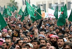 دلالات توقيت قرار حظر إخوان الأردن... إسرائيل أولا ورضا ترامب