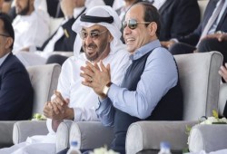 استحواذ الإمارات على شركة (سماد مصر) بـ95 جنيها للسهم الواحد .. خبراء: النظام يحمي احتكار الإمارات للزراعة