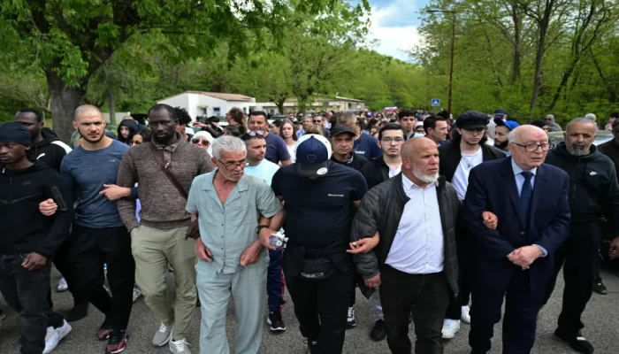 عنصرية أم كراهية للإسلام؟ حقائق مثيرة بعد مقتل مسلم بفرنسا بـ 50 طعنة داخل مسجد