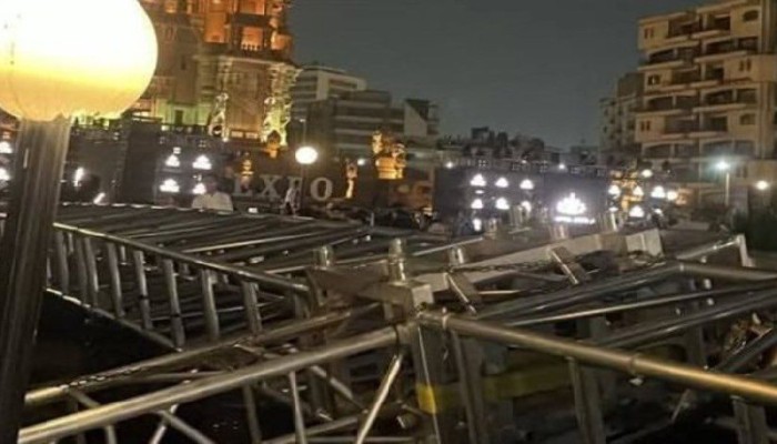شاهد...سقوط هيكل إضاءة خلال حفل فني بقصر البارون  يوقع 15 مصابا