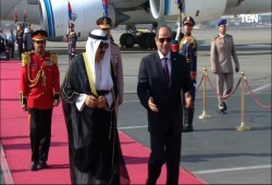 بعد عجز السيسي عن سداد الديون.. الكويت وقطر  تستحوذان على أصول مصرية بـ8 مليارات دولار