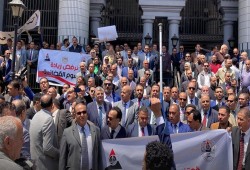 شاهد|| وقفات احتجاجية للمحامين بمحاكم الجمهورية رفضا لـ" رسوم الميكنة القضائية"