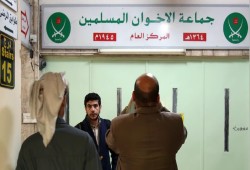 ديفيد هيرست: الأردن يضحي بالإخوان إرضاءً لأمريكا وإسرائيل