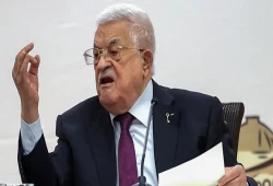 ميدل إيست آي: عباس يزور لبنان لإعلان خطة نزع سلاح الفصائل الفلسطينية