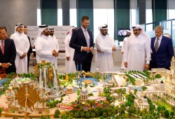 ميدل إيست مونيتور: فراعنة الخليج وصفقة العار مع ترامب
