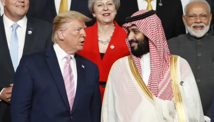 ميدل إيست آي: السعودية ضغطت على ترامب لوقف الهجمات على اليمن قبيل زيارته