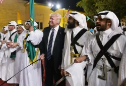 ترامب لا يريد لنتنياهو أن يُفسد زيارته للخليج.. والتوتر يتصاعد