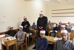 طلاب الأزهر يتصدرون في الفيزياء.. لماذا يهاجمون العلوم الشرعية؟