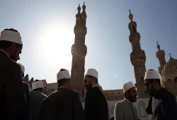 أكاديميون وباحثون: قانون الإفتاء الجديد يكرس إقصاء المتخصصين وازدواجية المعايير والاستبداد الديني