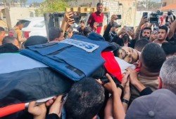 شاهد... الاحتلال يصفي الصحفي الغزاوي حسن إصليح داخل المستشفى بعد فشل محاولة اغتياله الأولى