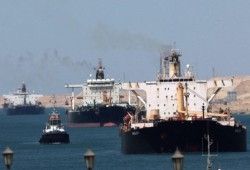 خفض رسوم قناة السويس 15% وعلاقة القرار بطلب ترامب المرور المجاني!!!