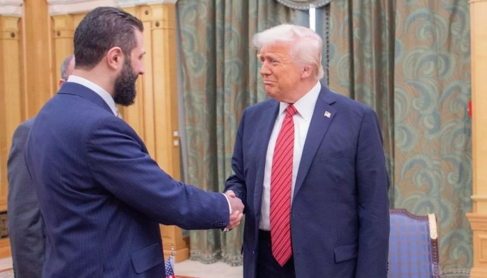 في أول لقاء رسمي.. ترامب يطلب من الشرع الانضمام إلى قطار التطبيع مع الاحتلال