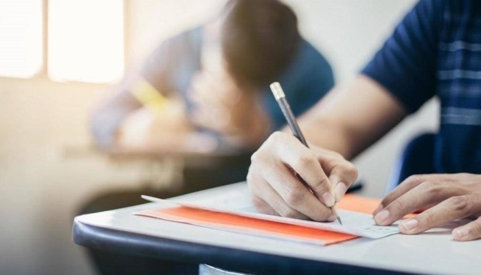 فن الإجابة في الامتحانات.. مهارات ذكية لاجتياز الورقة البيضاء بثقة