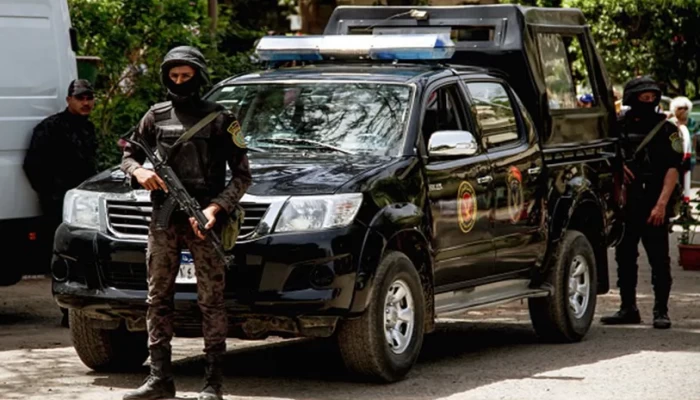 جريمة بشعة.. مدمن مخدرات يقتل والده ويفصل الرأس عن الجسد بأسوان (تفاصيل)