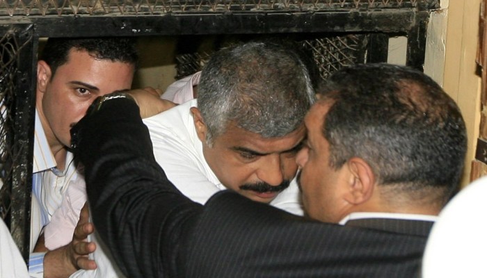 على غرار الفنادق التاريخية... هل يكون  هشام طلعت "كوبري" تمرير مباني الوزارات بوسط القاهرة إلى الإمارات؟