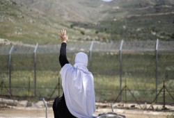 مناديل تلوّح بين فلسطين والشام.. مصير الجولان وقضية فلسطين؟