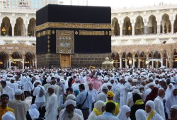 تسييس الحج.. بين الدين والسياسة