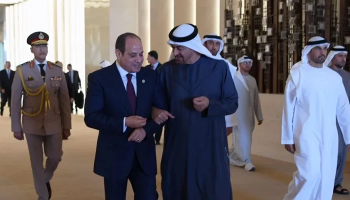 تقارب مفاجئ بين مصر وإيران يربك الحسابات الإقليمية.. وصمت خليجي يثير التساؤلات