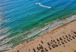 لا مكان للفقراء  في الصيف...25% زيادة بأسعار حجوزات الفنادق