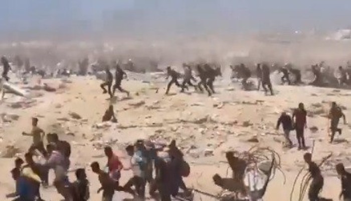استشهاد أكثر من 50 فلسطينيا بنيران صهيونية قرب مركز لتوزيع المساعدات بغزة